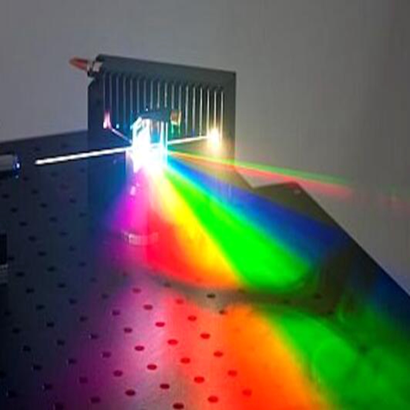 Supercontinuum Laser Source White Light Source 410nm-2400nm 7W Total Power PRO-MLD